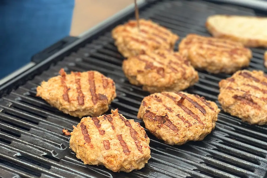 classic-grilled-turkey-burger